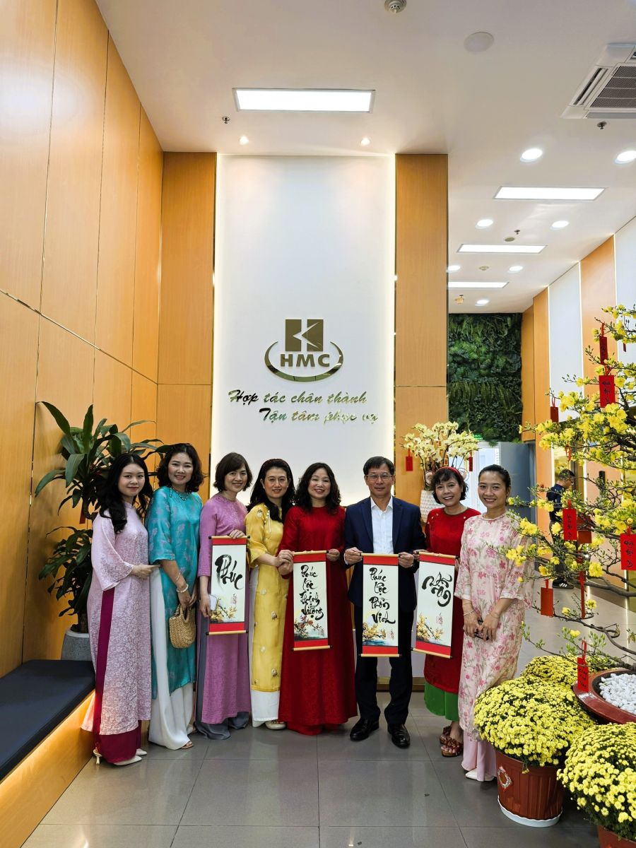 ÔNG ĐỒ CHO CHỮ ĐẦU XUÂN - GÌN GIỮ NÉT ĐẸP VĂN HÓA - GẮN KẾT CỘNG ĐỒNG HMC