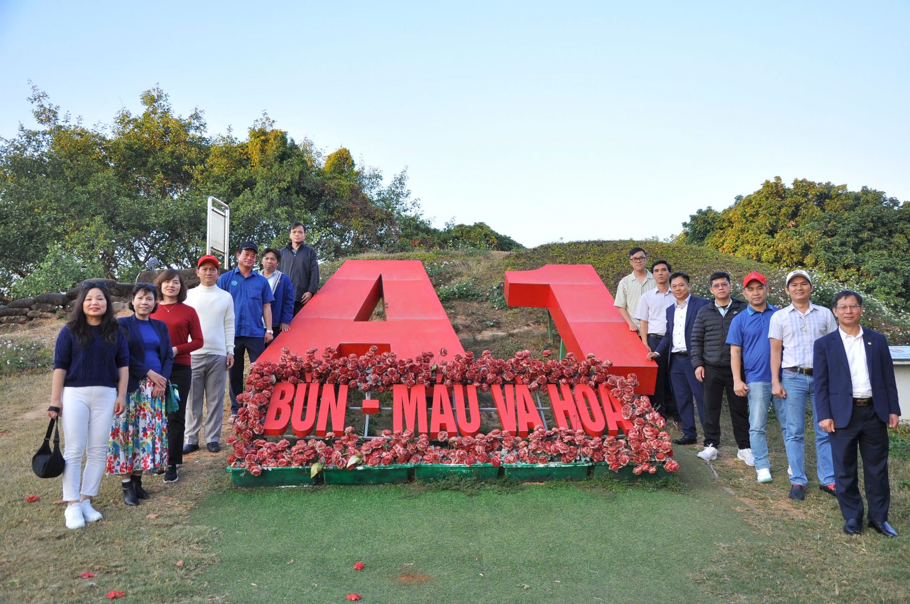 CÔNG TY CỔ PHẦN KIM KHÍ THÀNH PHỐ HỒ CHÍ MINH-VNSTEEL HÀNH TRÌNH VỀ NGUỒN TẠI ĐIỆN BIÊN PHỦ