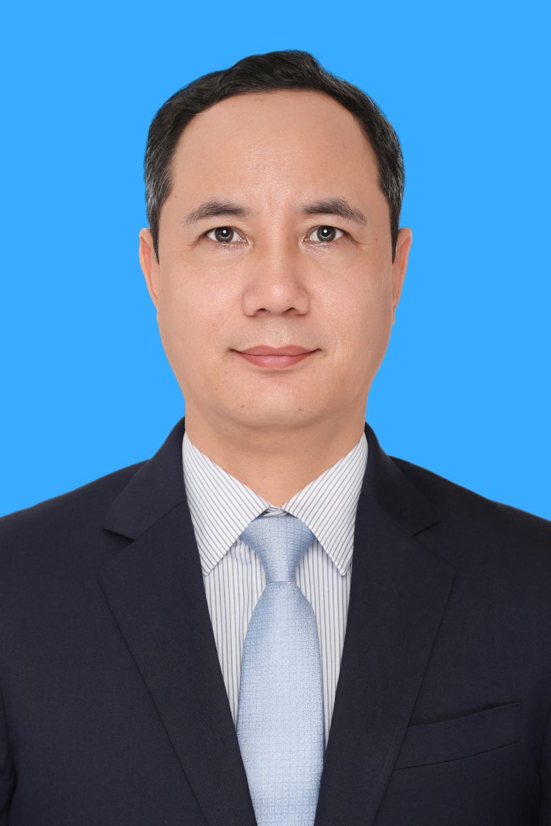 Ông: Lại Văn Quyền